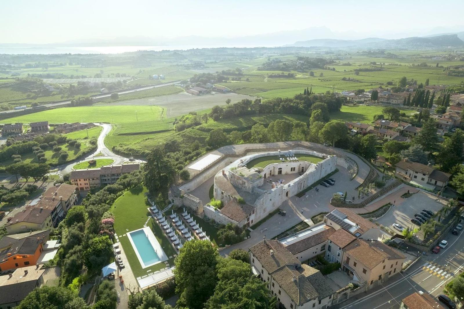 Relais Forte Benedek Wine & Spa - Adults Only Pastrengo Exterior foto